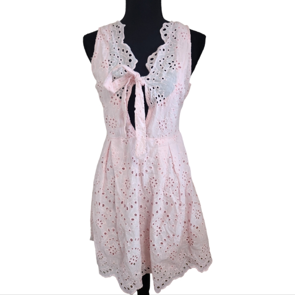 BIBI  eyelet lace fit & flare tie front mini dress light blush pink size medium